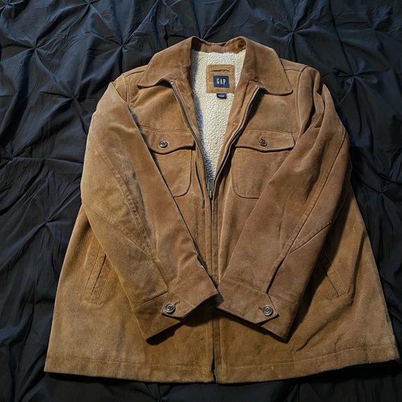 This is a vintage GAP men’s size large coat. - Picture 2 of 10